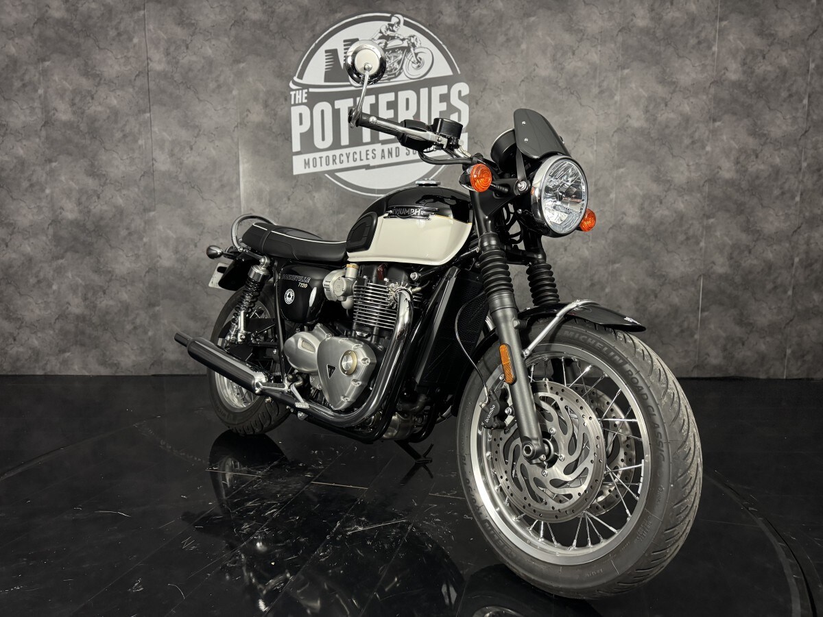 Triumph BONNEVILLE T120