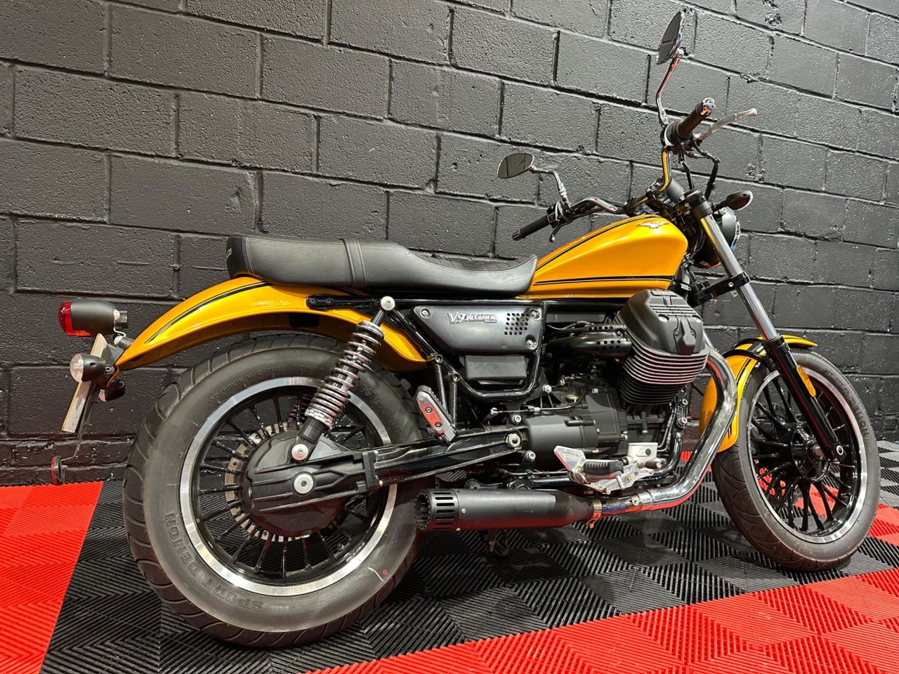 Used Moto Guzzi V9 for sale - 78434386: Photo 4