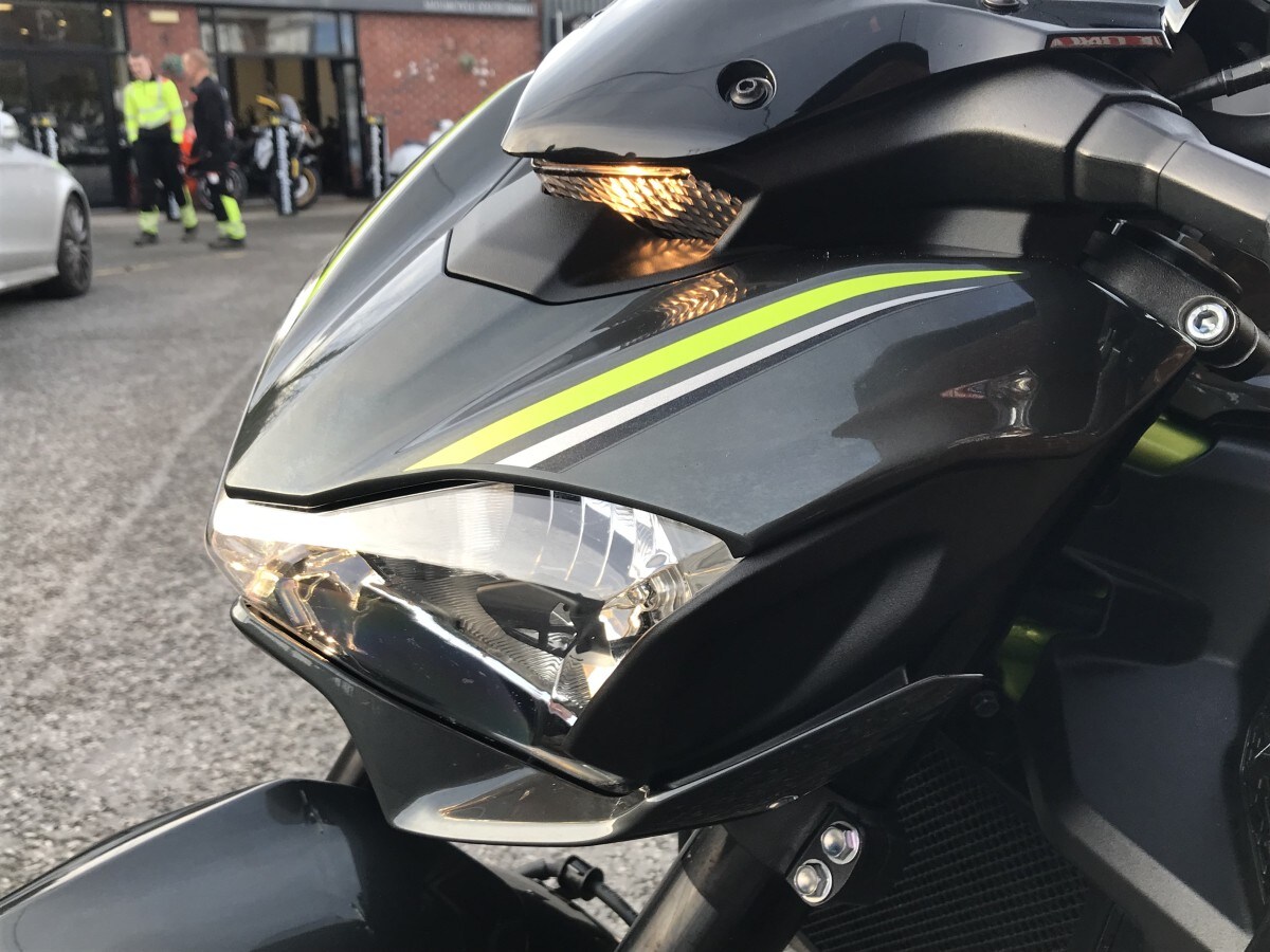 Kawasaki Z900 ZR 900 BJF