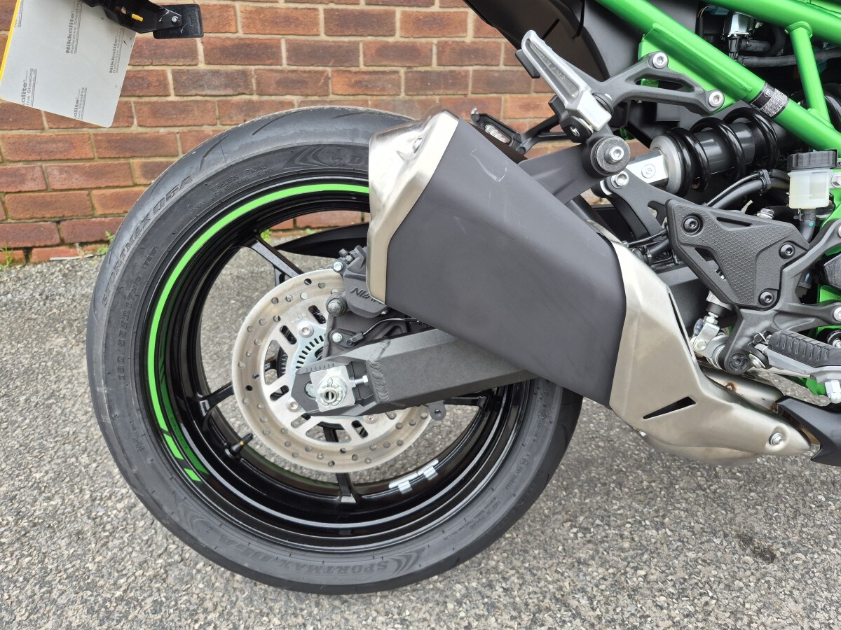 Kawasaki ZR900SSFAN Z900 EX-DEMO