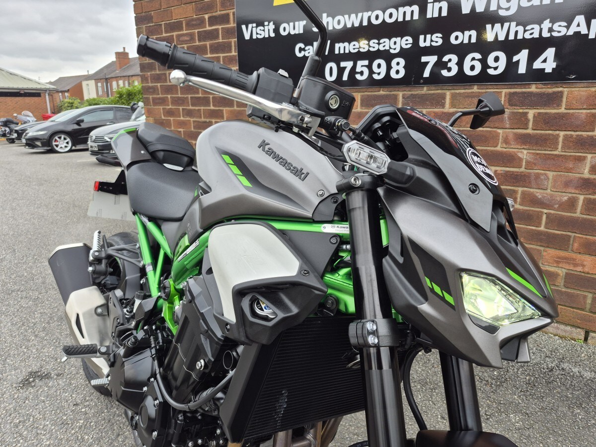 Kawasaki ZR900SSFAN Z900 EX-DEMO