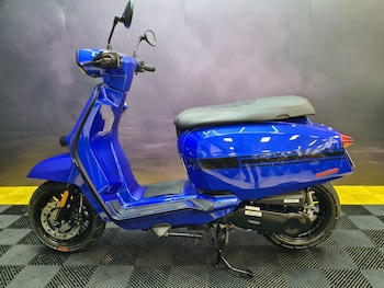 Used Lambretta V 50 SPECIAL E5 undefined for sale - bike-77866939: Photo