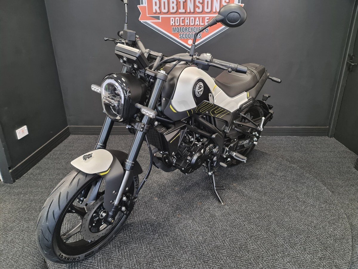 Benelli Leoncino 125cc