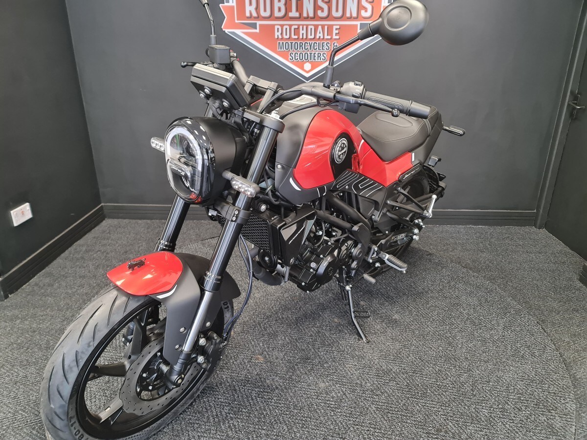 Benelli Leoncino 125cc