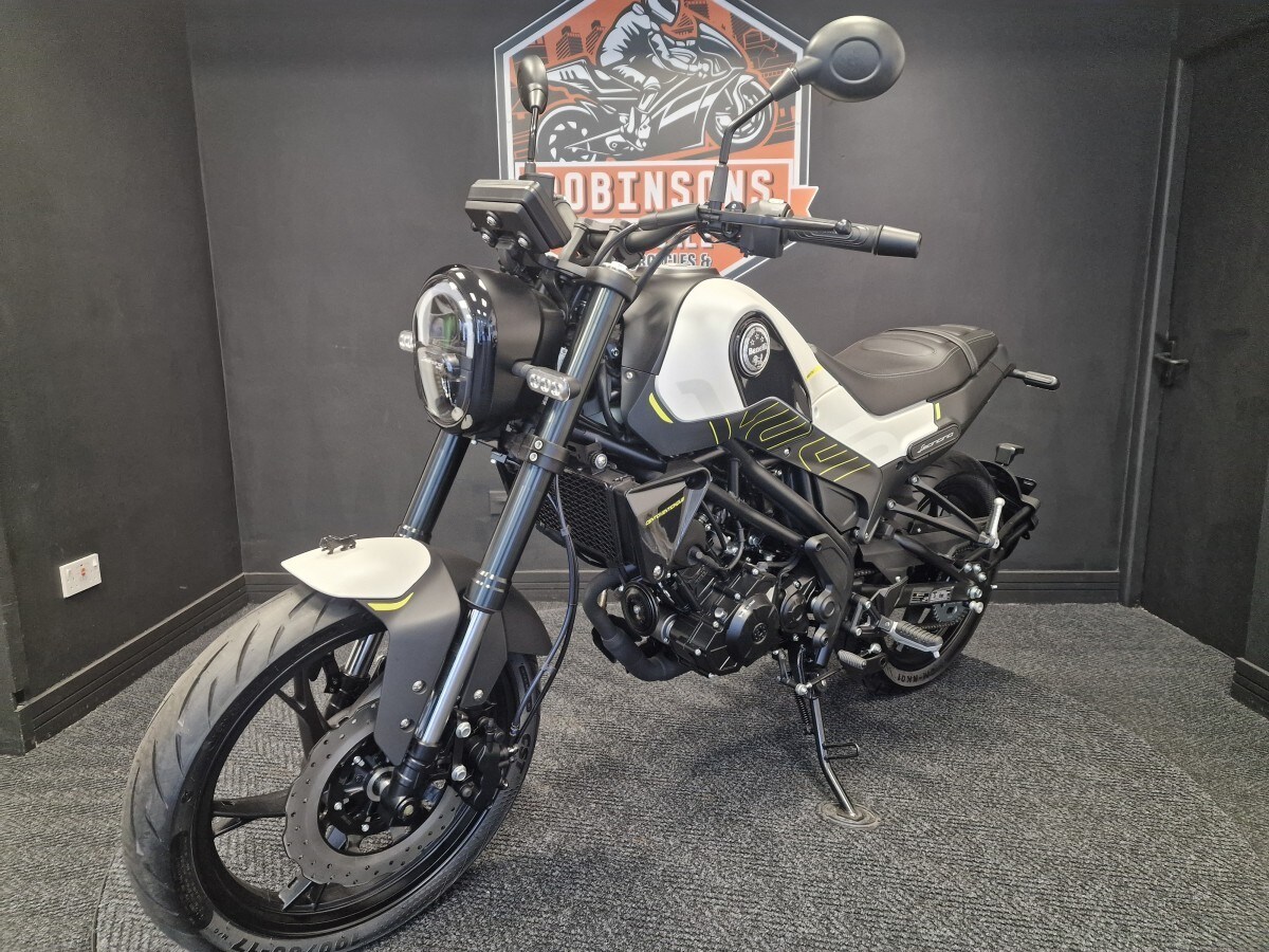 Benelli Leoncino 125cc