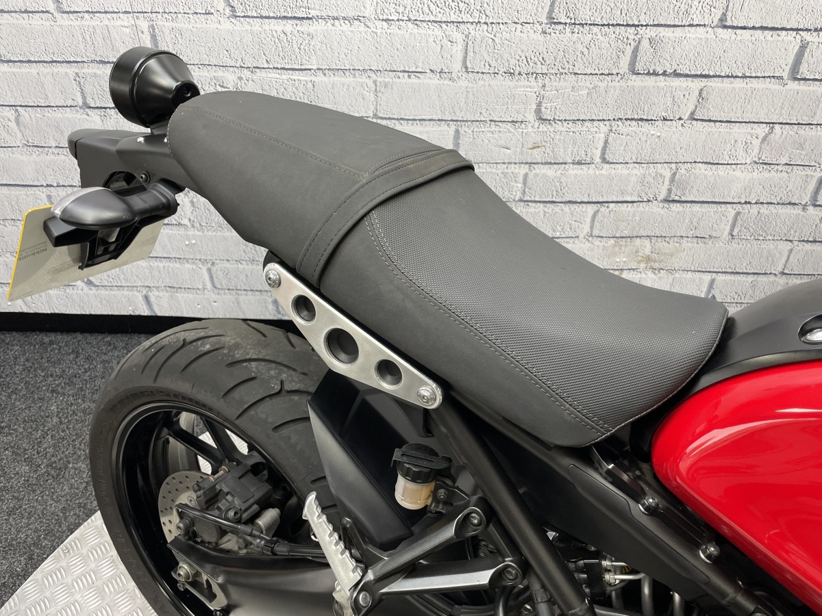 Yamaha XSR900 ABS