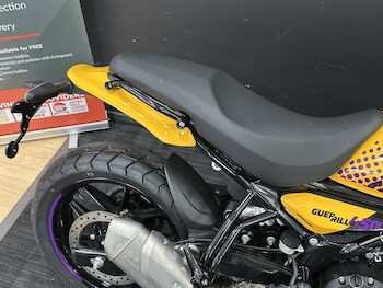 Used Royal Enfield GUERRILLA 450 undefined for sale - bike-77869444: Photo