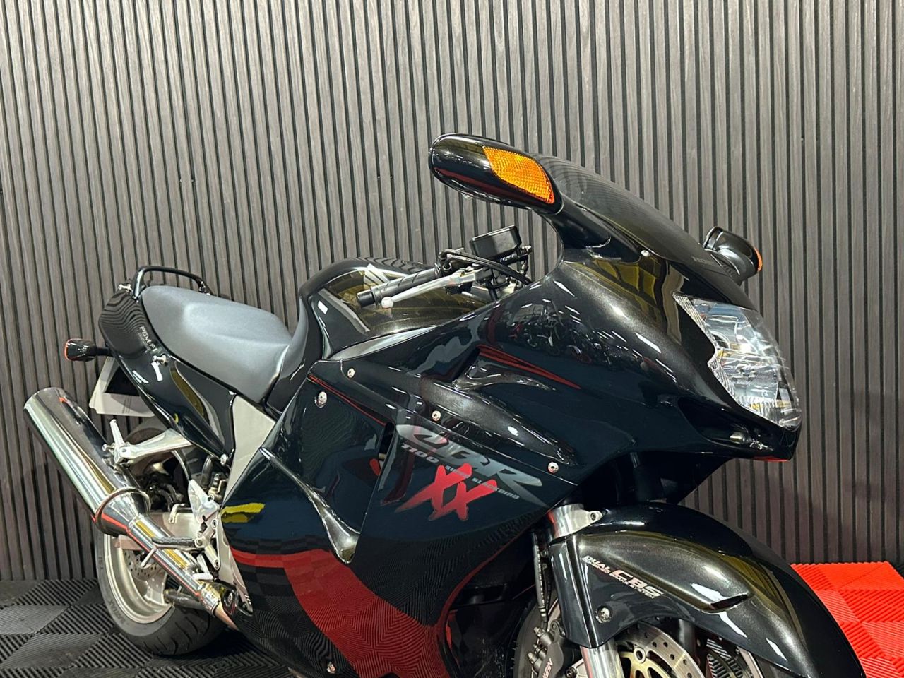 Used Honda CBR1100XX Super Blackbird for sale - 78434753: Photo 13