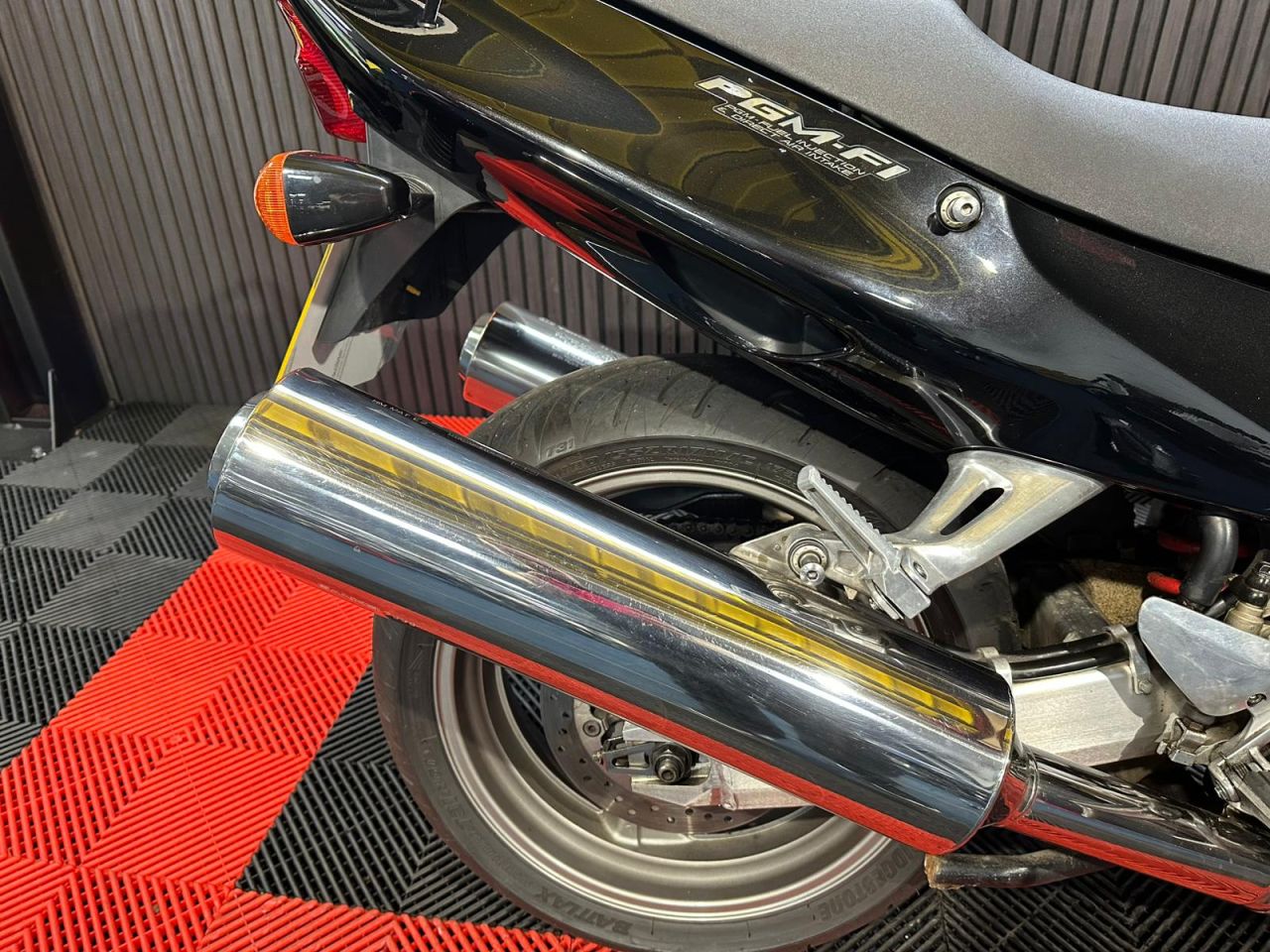 Used Honda CBR1100XX Super Blackbird for sale - 78434753: Photo 14