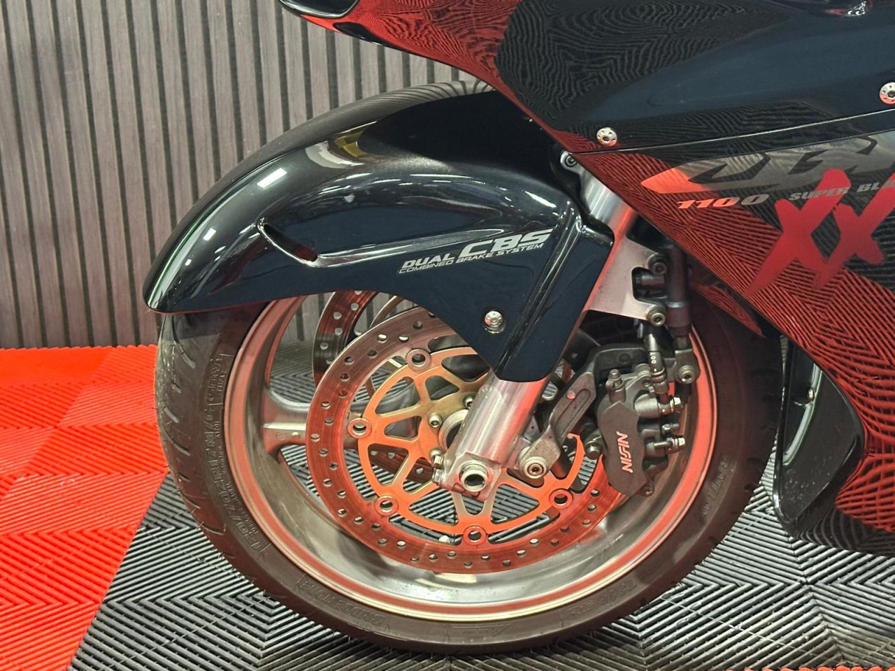 Used Honda CBR1100XX Super Blackbird for sale - 78434753: Photo 17