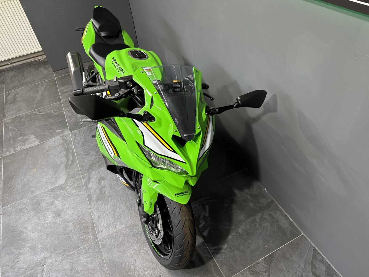 Kawasaki ZX-4RR ZX400SSFAN GN1