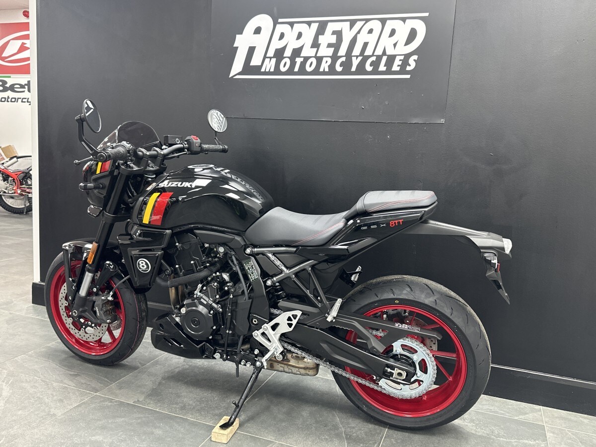 Suzuki GSX-8TT