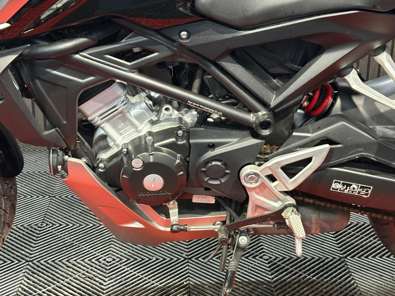 Used Honda CB125R for sale - 78435780: Photo 19