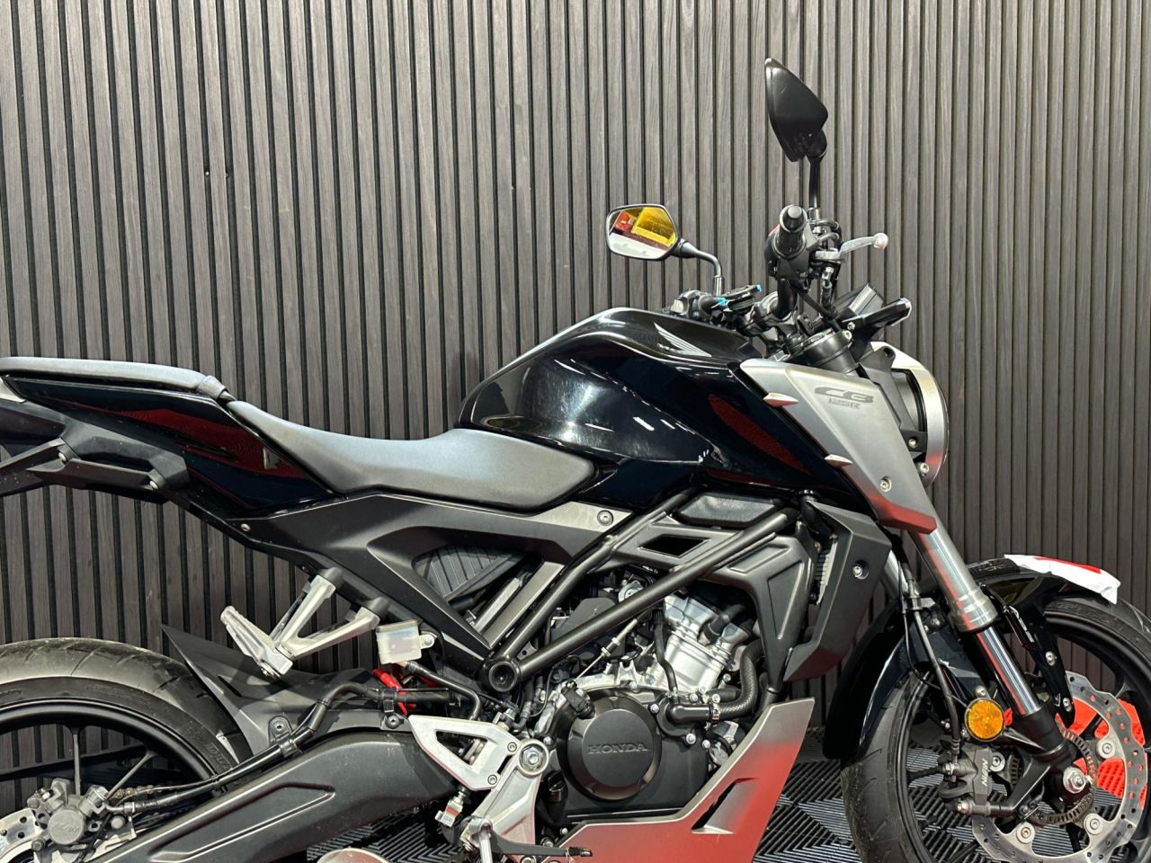 Used Honda CB125R for sale - 78435780: Photo 24