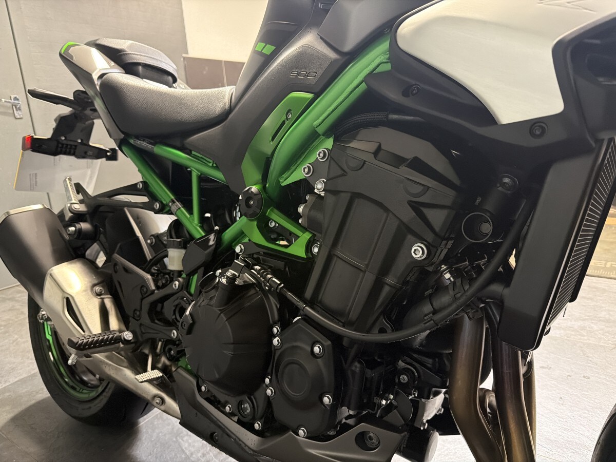 Kawasaki ZR900SSFAN DEMO