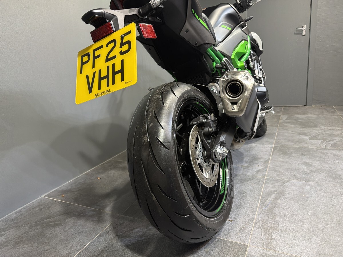 Kawasaki ZR900SSFAN DEMO