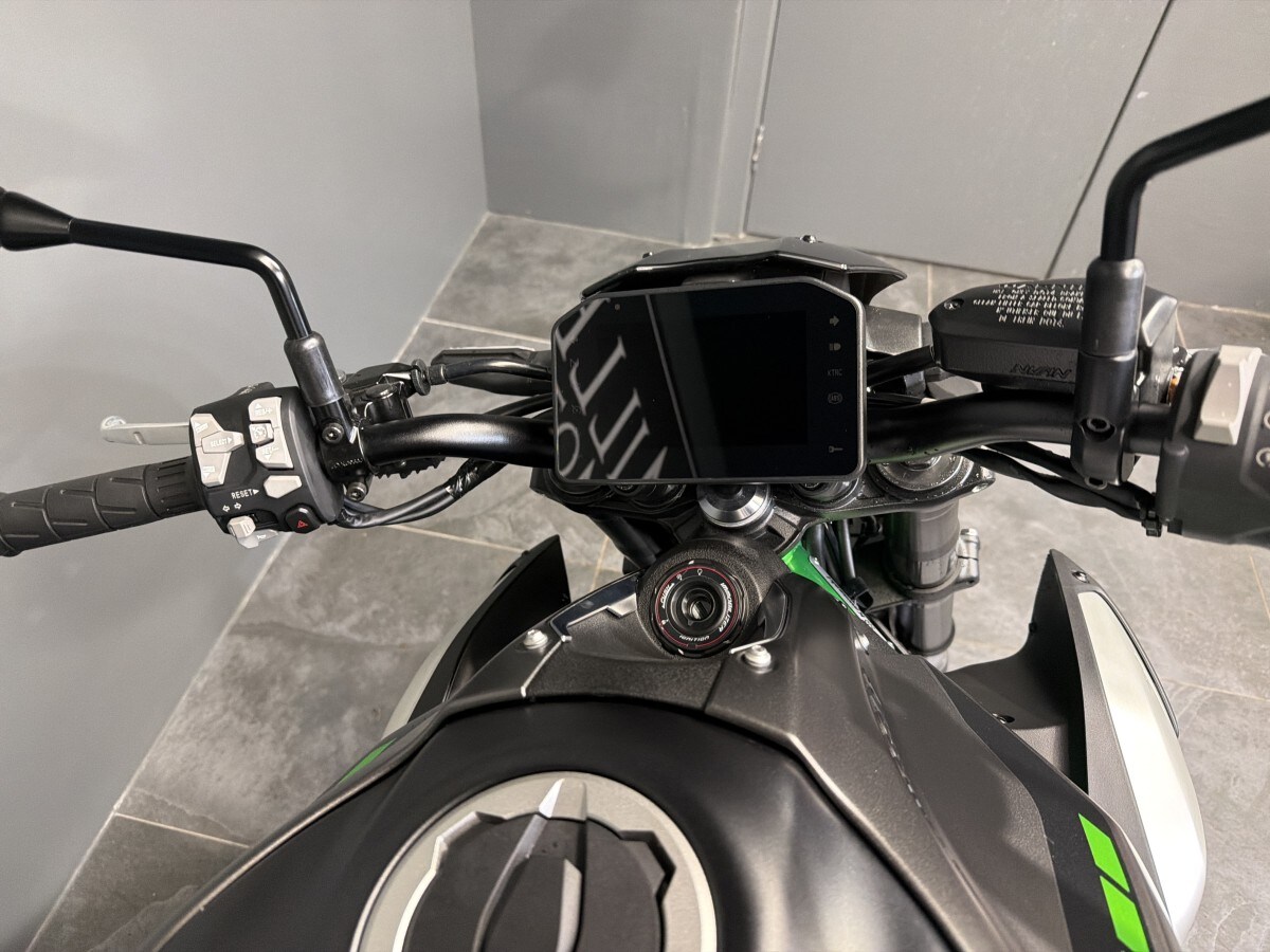 Kawasaki ZR900SSFAN DEMO