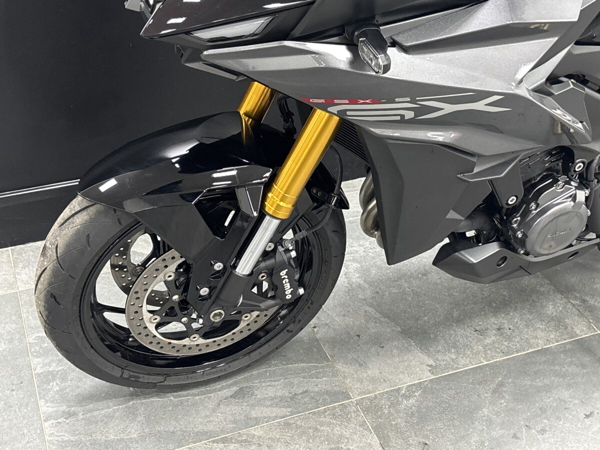 Suzuki GSX-S1000 GX