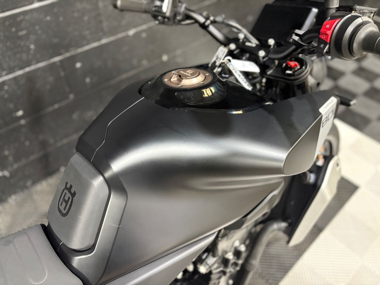 Used Husqvarna Svartpilen 801 for sale - 78644328: Photo 17