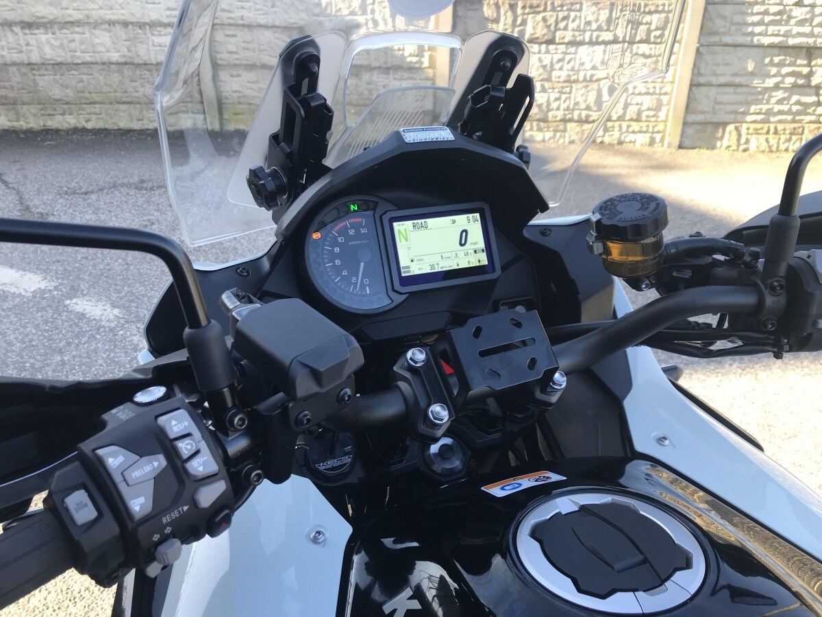 Kawasaki Versys 1100-SE KLZ1100 CSFNN