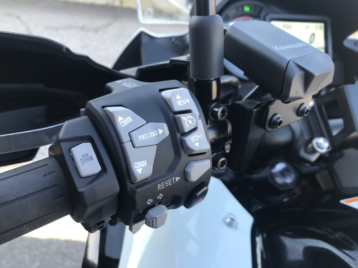Kawasaki Versys 1100-SE KLZ1100 CSFNN