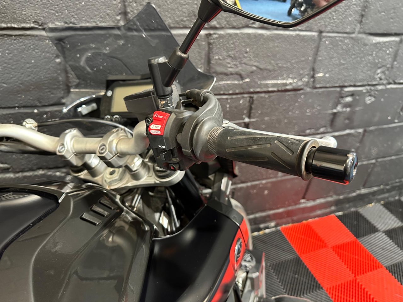 Used Yamaha MT-10 for sale - 78434610: Photo 24