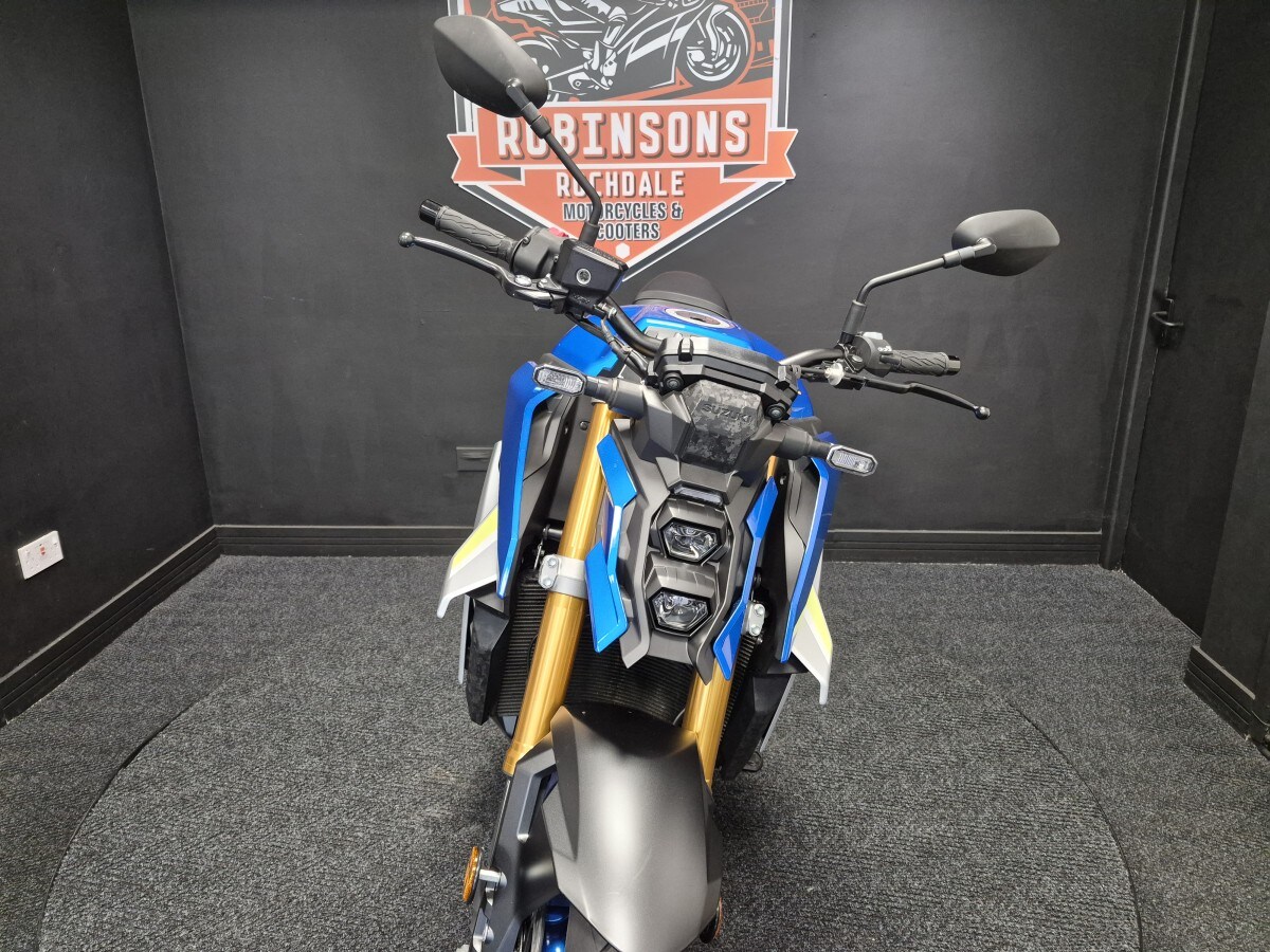 Suzuki GSXS 1000 RQ2 M3