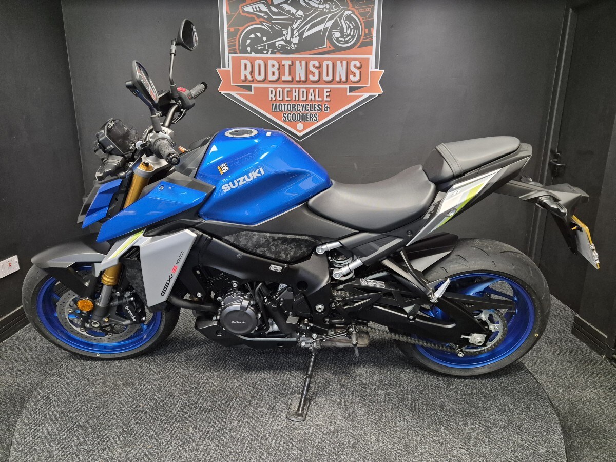 Suzuki GSXS 1000 RQ2 M3