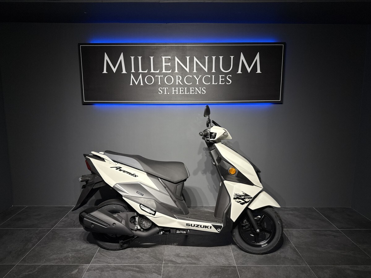 Suzuki AVENIS 125cc Pre-reg