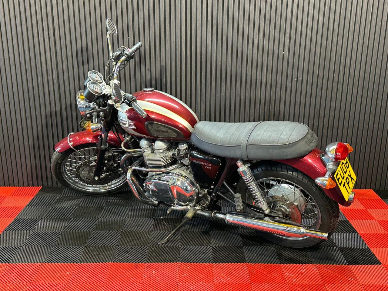 Used Triumph Bonneville T100 for sale - 78552415: Photo 11