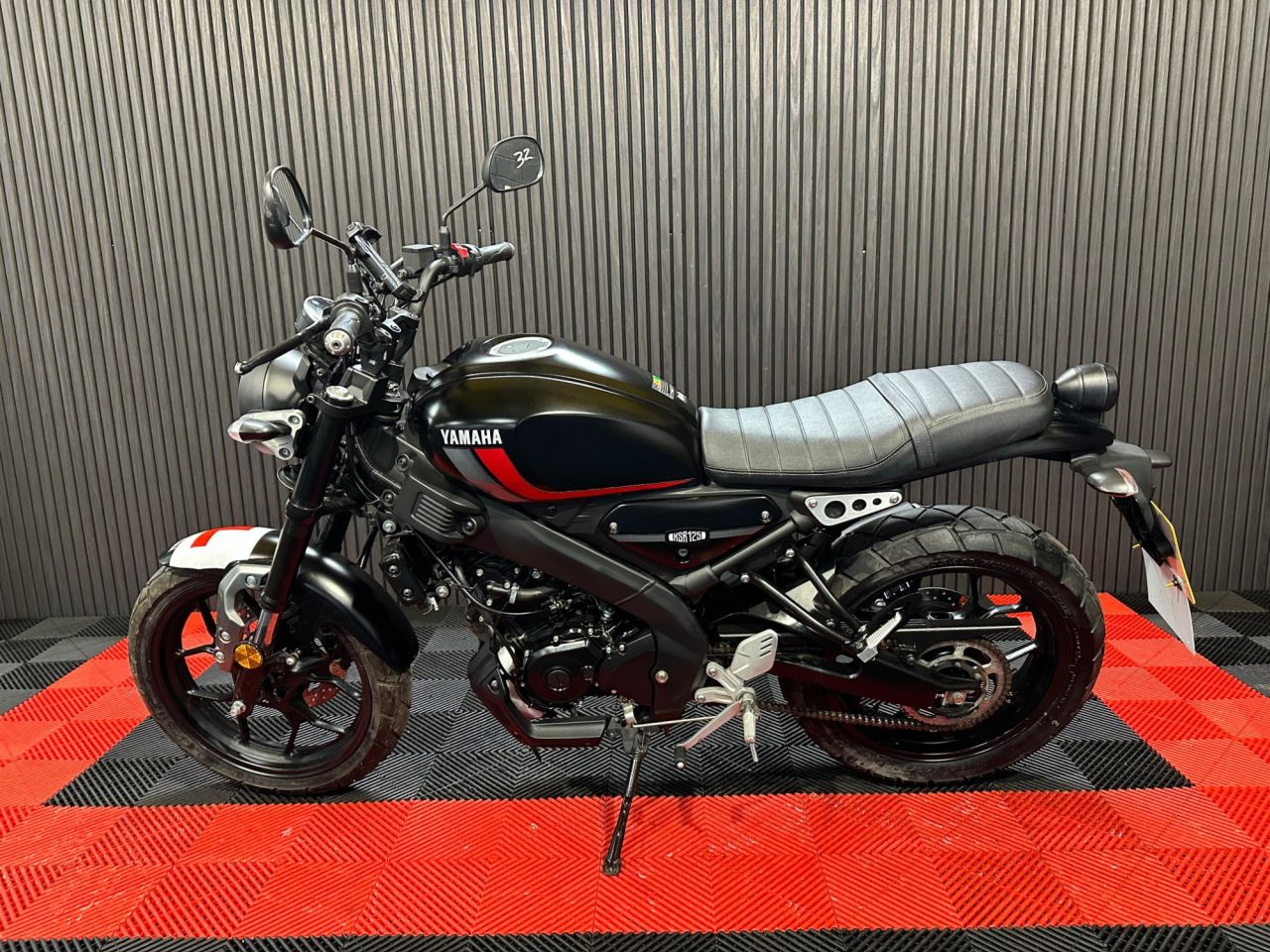 Used Yamaha XSR125 for sale - 78435692: Photo 11
