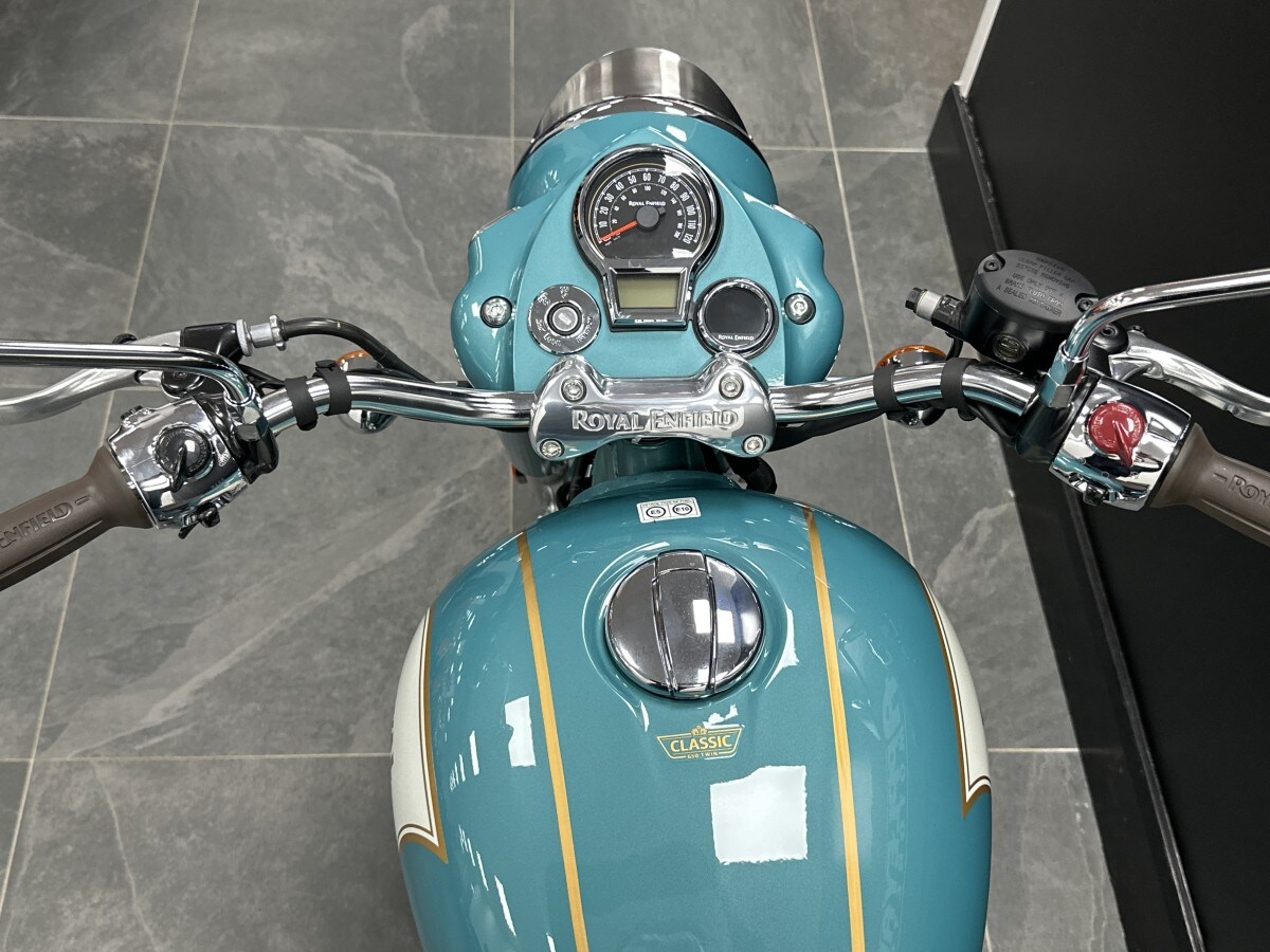 Royal Enfield CLASSIC 650