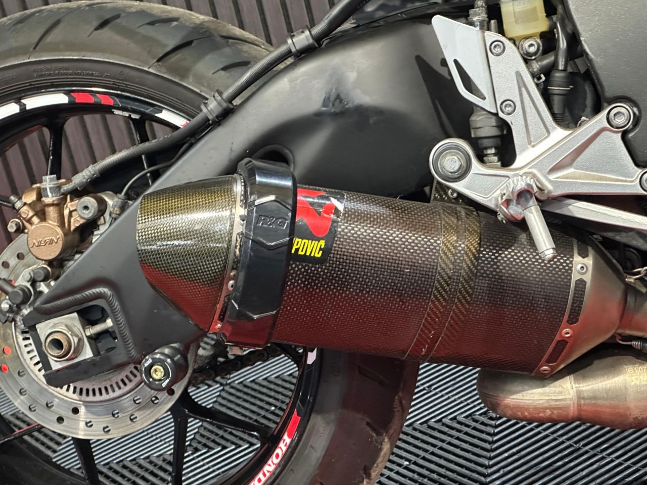 Used Honda CBR1000RR Fireblade for sale - 78434410: Photo 22