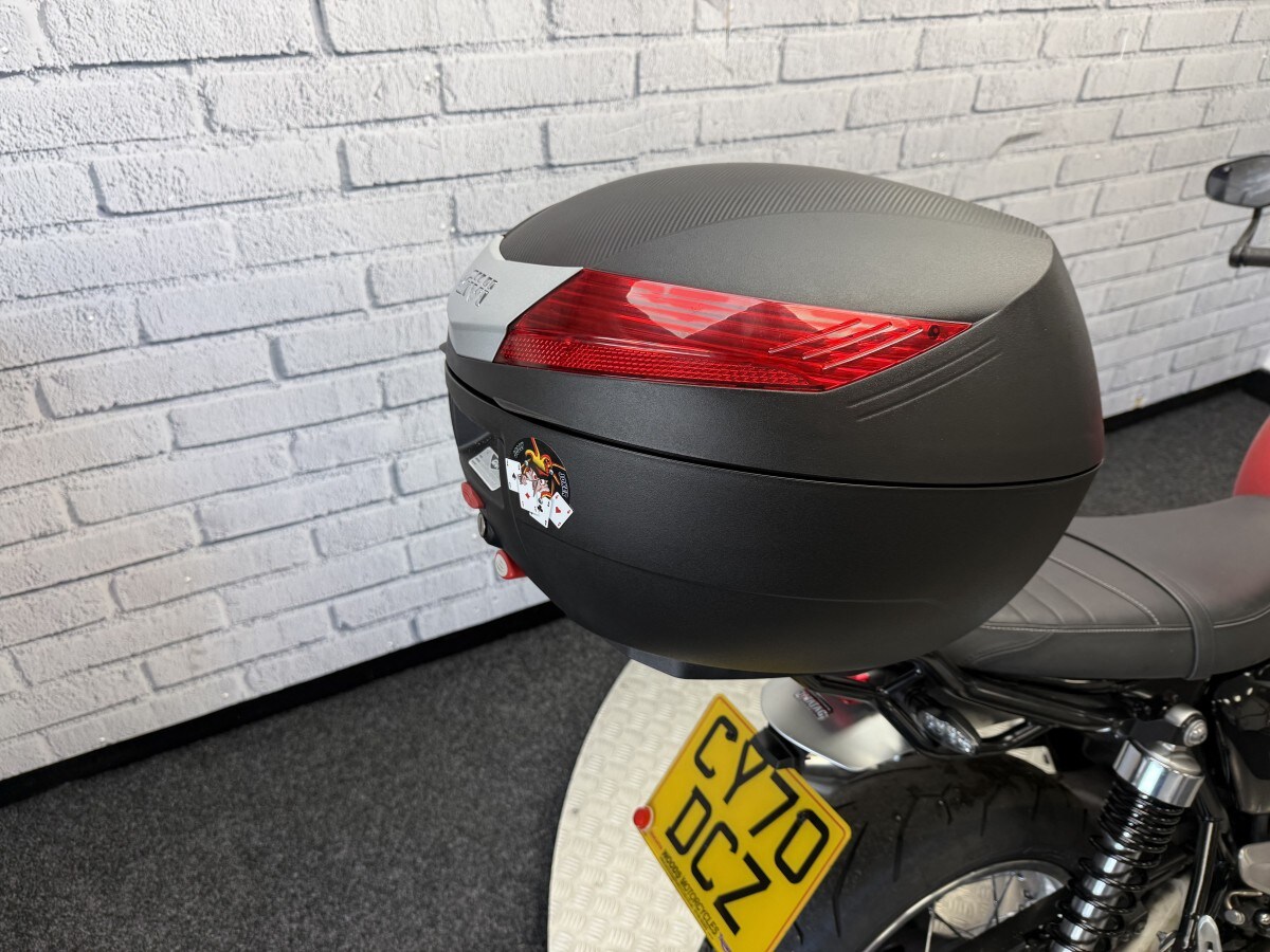 Triumph SPEED TWIN 1200