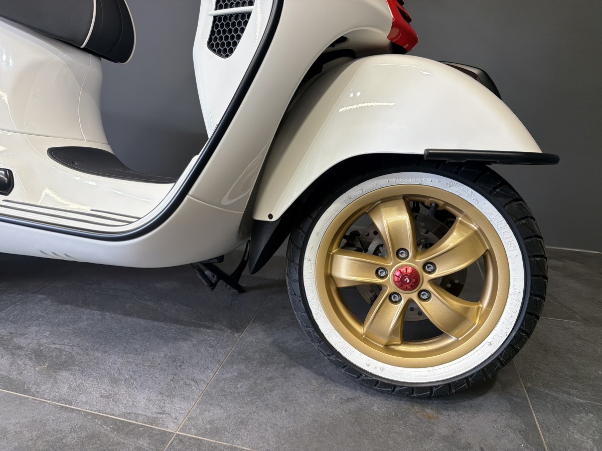 Used Piaggio VESPA GTS 300 RACING 2022 for sale - 78165362: Photo 6