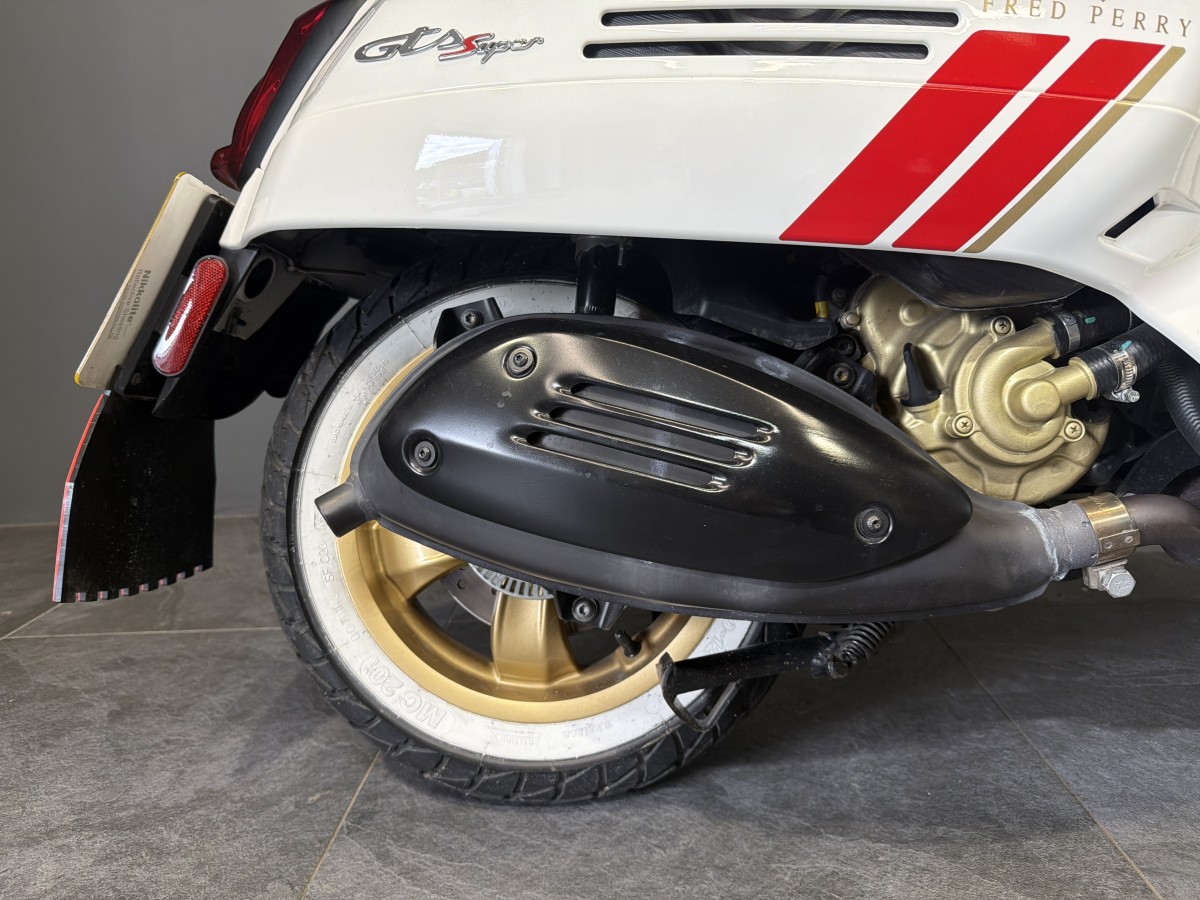 Used Piaggio VESPA GTS 300 RACING 2022 for sale - 78165362: Photo 7