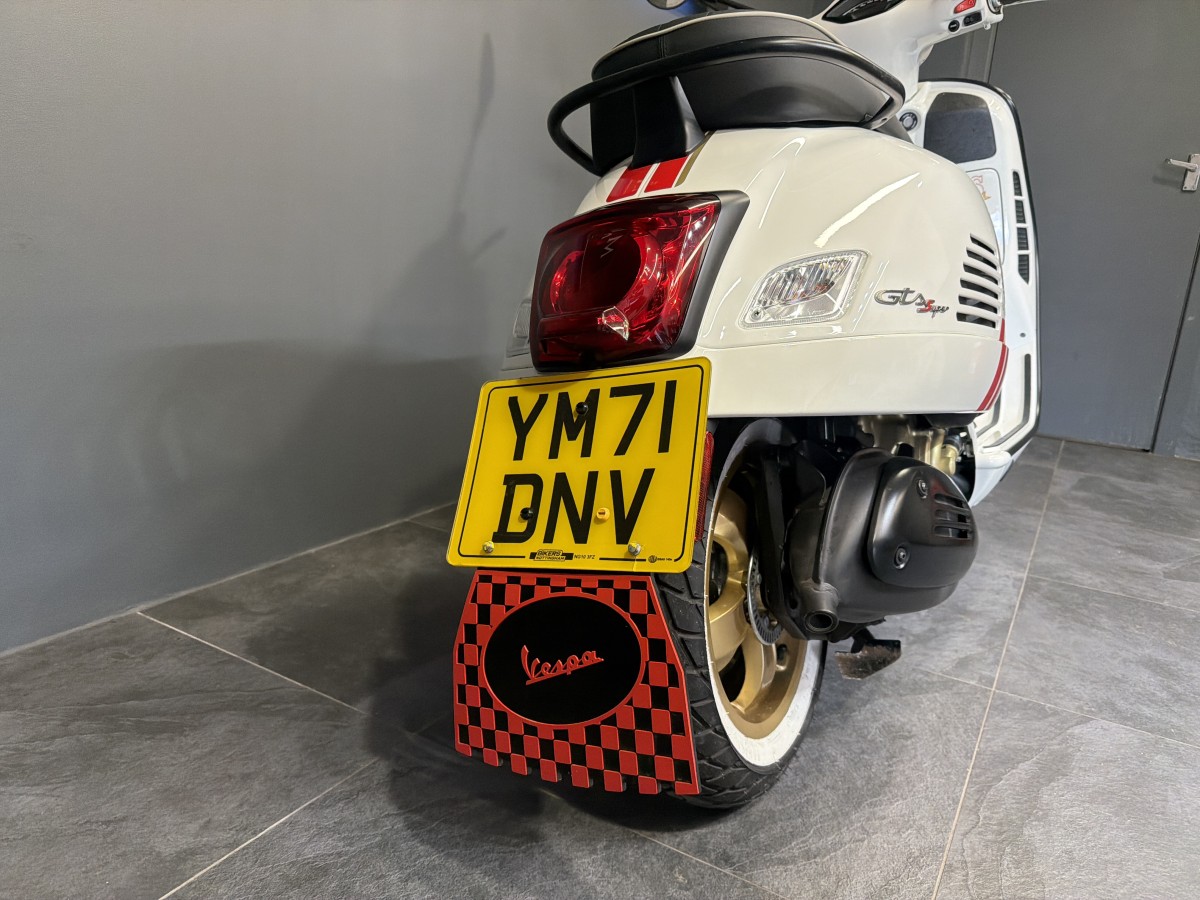 Used Piaggio VESPA GTS 300 RACING 2022 for sale - 78165362: Photo 8