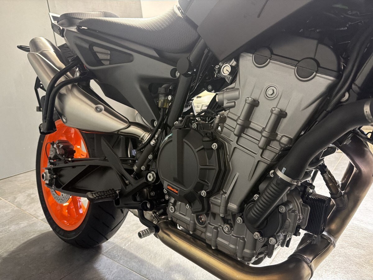 KTM 790 DUKE INCLUDES TECH PACK