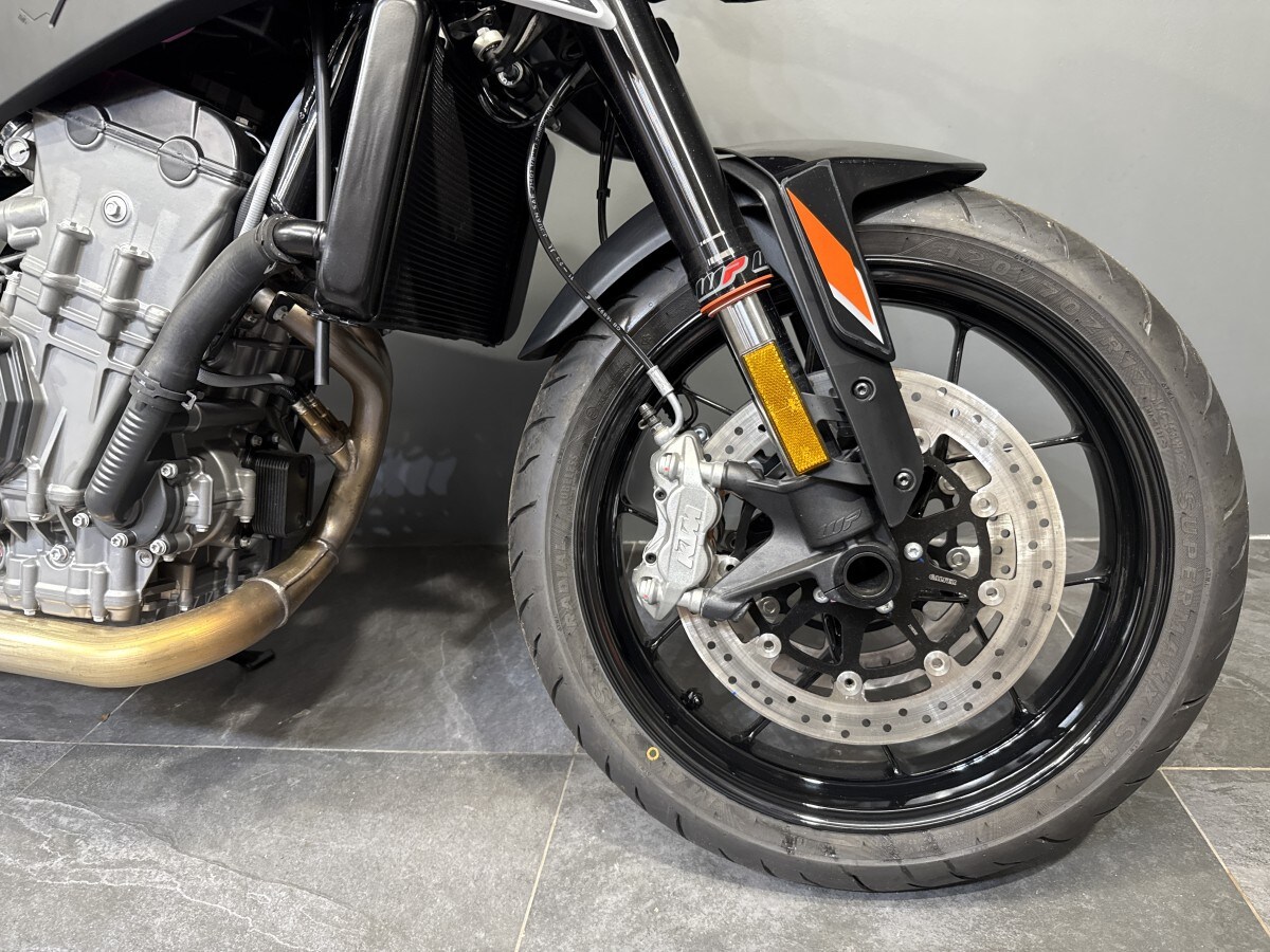 KTM 790 DUKE INCLUDES TECH PACK