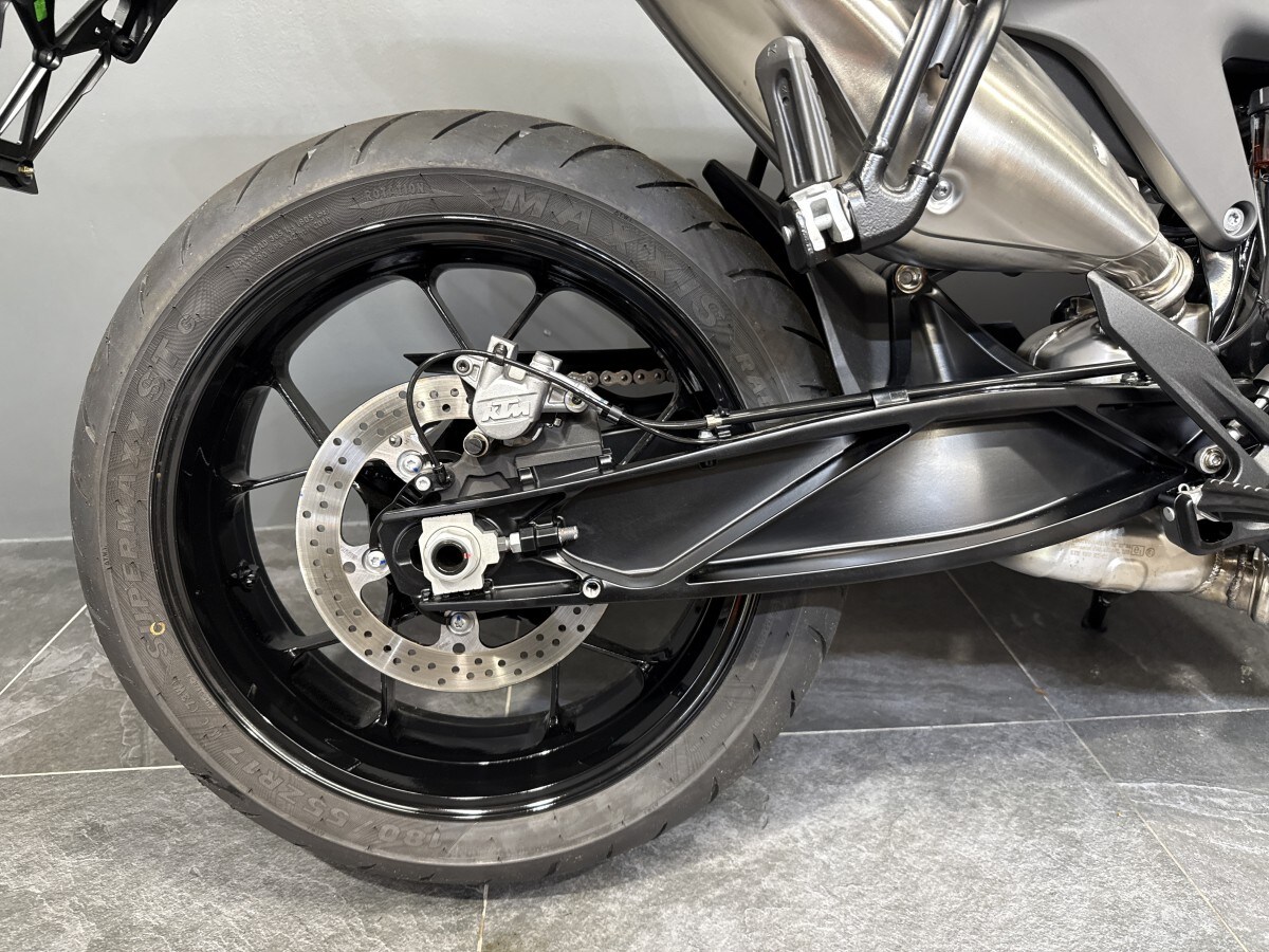 KTM 790 DUKE INCLUDES TECH PACK