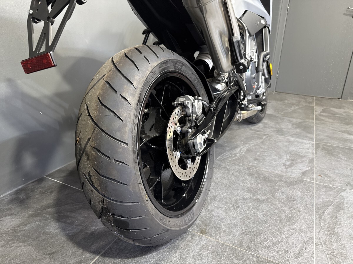 KTM 790 DUKE INCLUDES TECH PACK