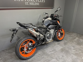 Used KTM 790 DUKE INCLUDES TECH PACK undefined for sale - bike-77867566: Photo