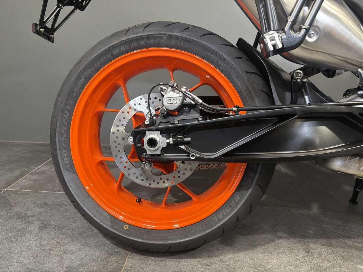 KTM 790 DUKE INCLUDES TECH PACK