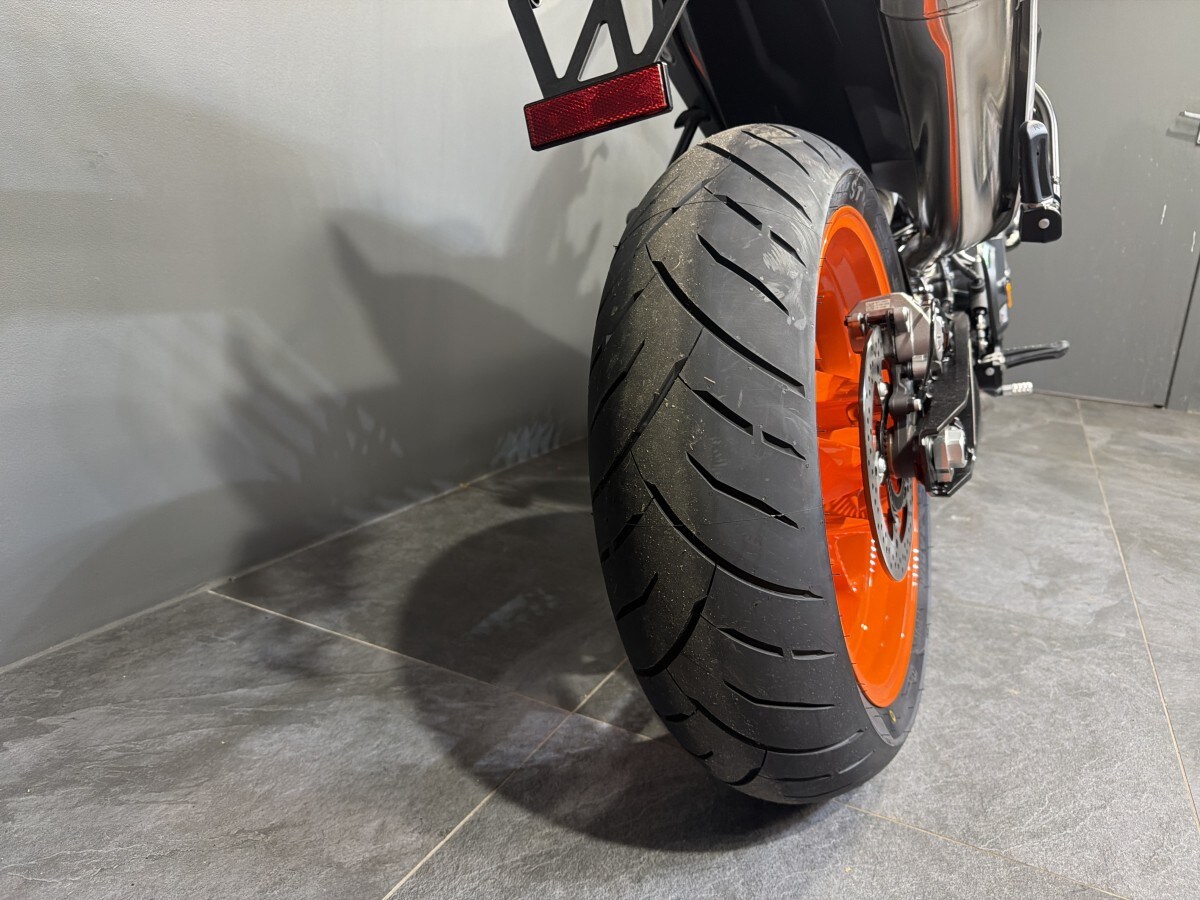KTM 790 DUKE INCLUDES TECH PACK