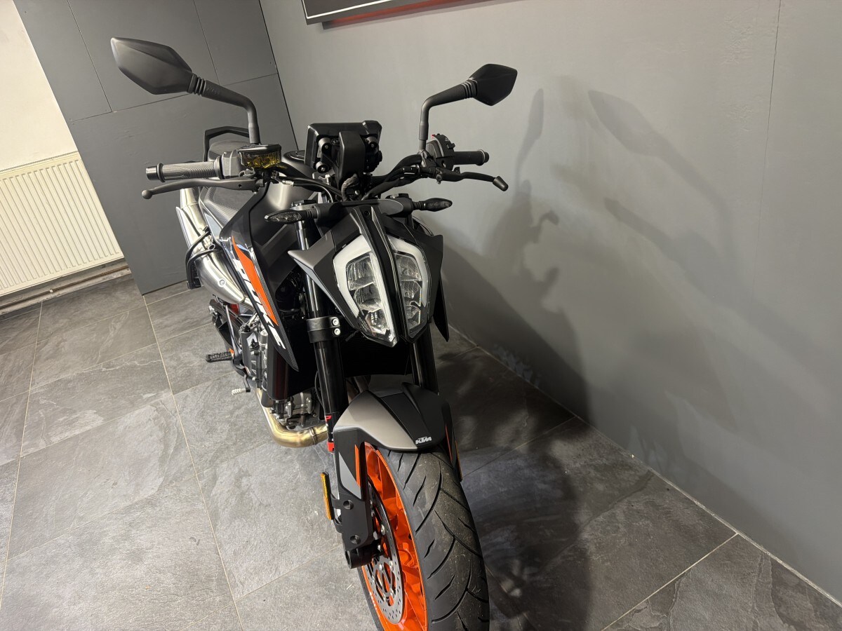 KTM 790 DUKE INCLUDES TECH PACK