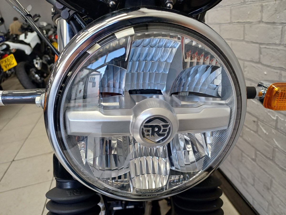 Royal Enfield Interceptor 650 Twin