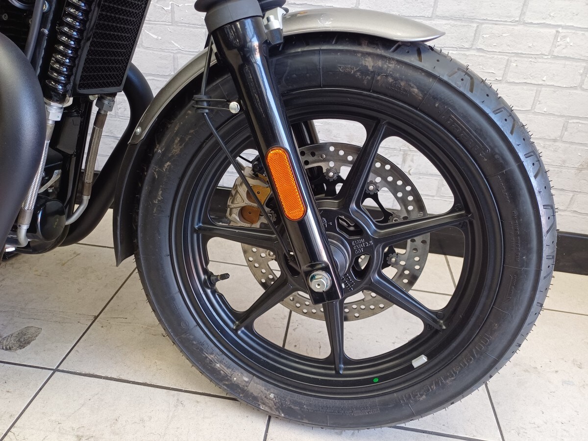 Royal Enfield Interceptor 650 Twin