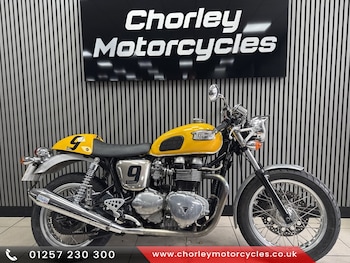 Used Triumph THRUXTON 865 2005 for sale - bike-77866979: Photo