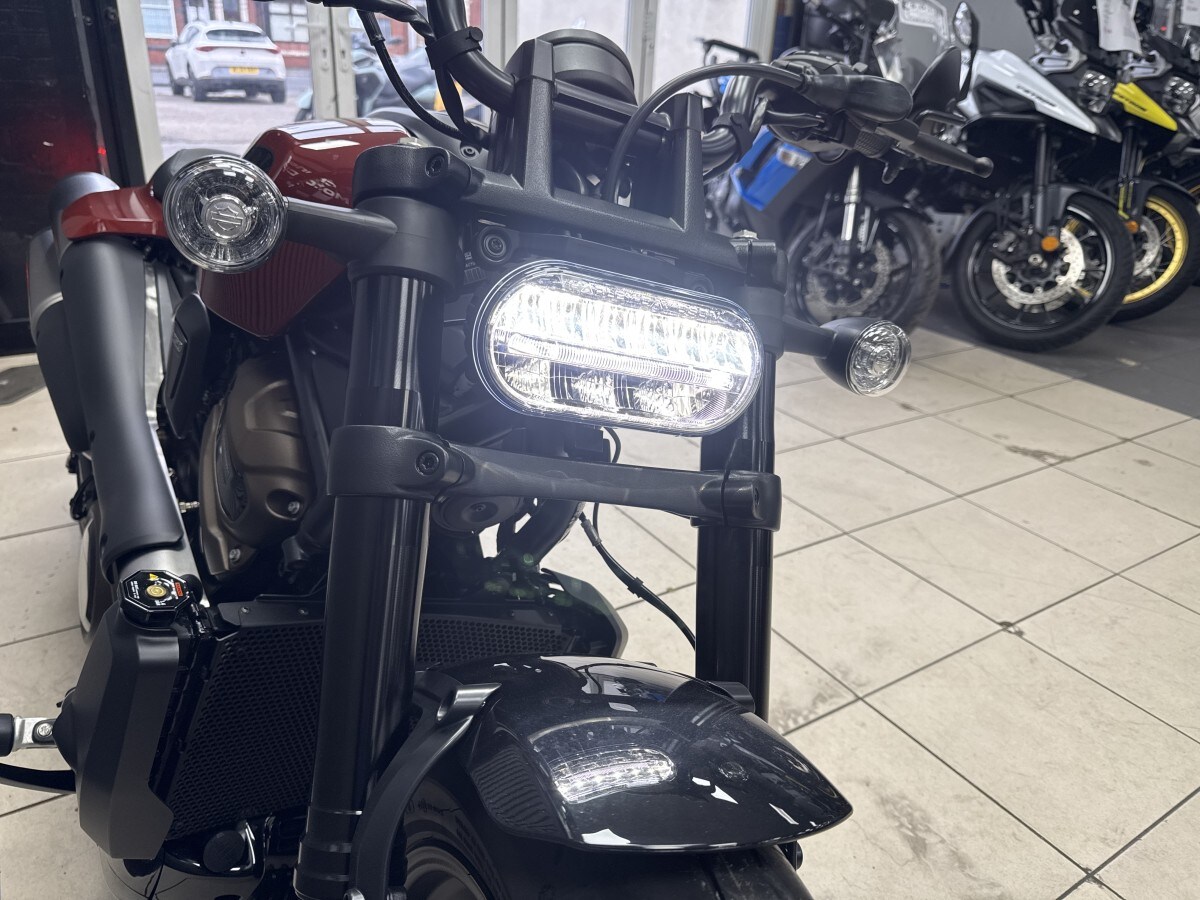 Harley-Davidson SPORTSTER S 1250 24