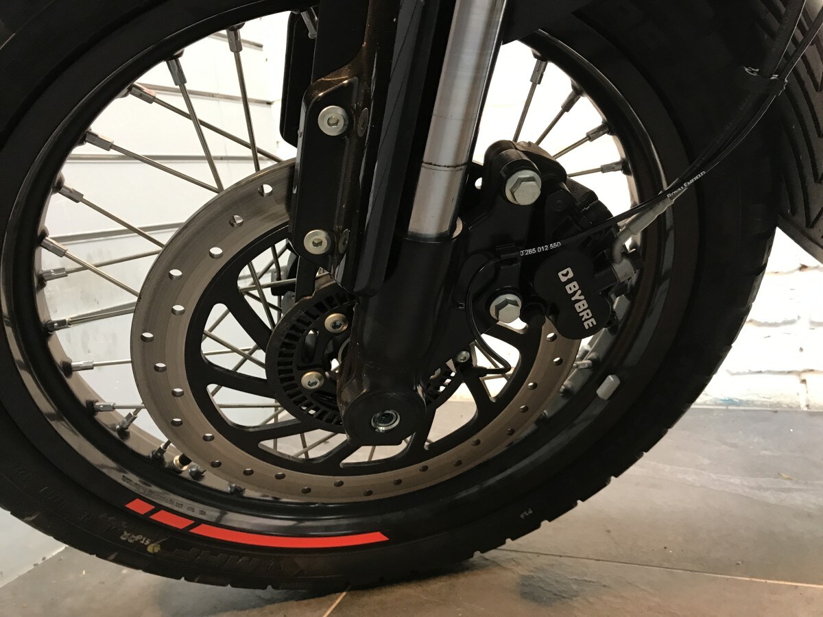 Royal Enfield INTERCEPTOR 650 BEAR